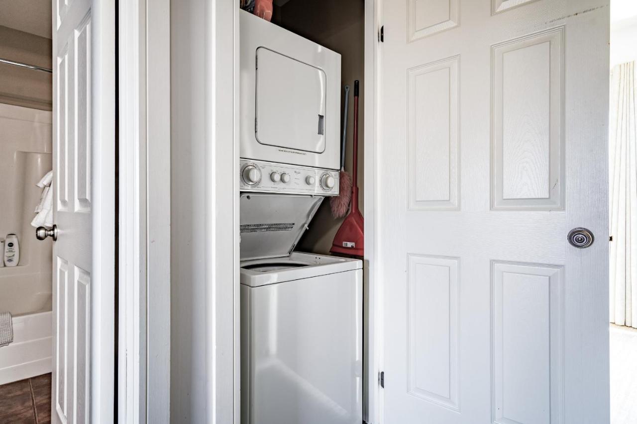 Beautiful & Bright 3 Bed Townhome Near Village ブルー・マウンテンズ エクステリア 写真