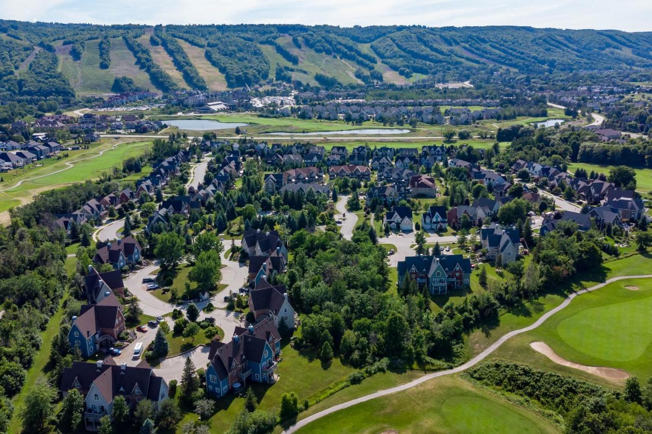 Beautiful & Bright 3 Bed Townhome Near Village ブルー・マウンテンズ エクステリア 写真